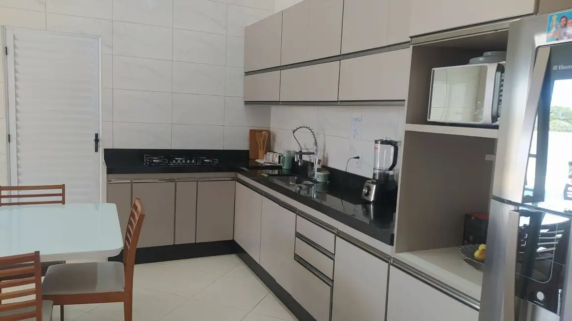 Casa de Condomínio com 3 quartos à venda, 246m2 em Itupeva - SP - imagem 1 Foto 1 de Casa de Condomínio com 3 quartos à venda, 246m2 em Itupeva - SP