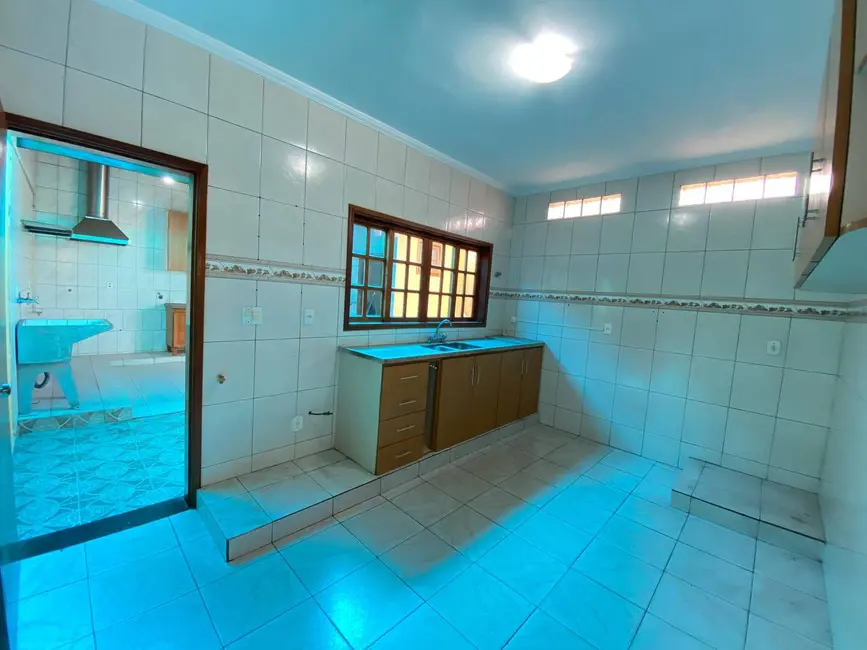Casa com 2 quartos à venda, 115m2 em Vila Agostinho Zambom, Jundiai - SP - imagem 3 Foto 3 de Casa com 2 quartos à venda, 115m2 em Vila Agostinho Zambom, Jundiai - SP