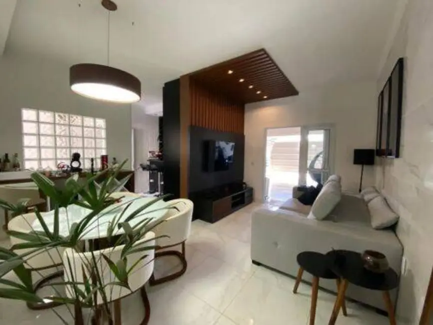 Foto 2 de Casa com 2 quartos à venda, 78m2 em Jundiai - SP