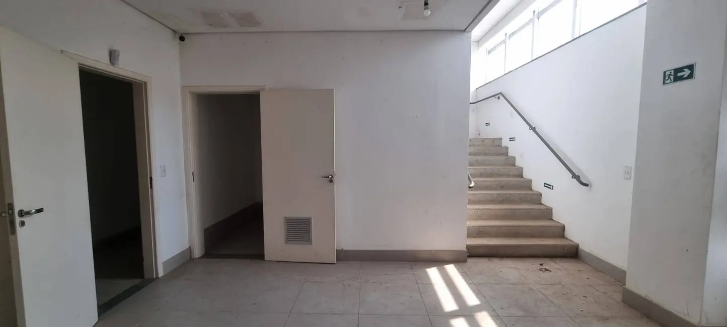 Foto 8 de Sala Comercial à venda, 3904m2 em Loteamento Parque Industrial, Jundiai - SP