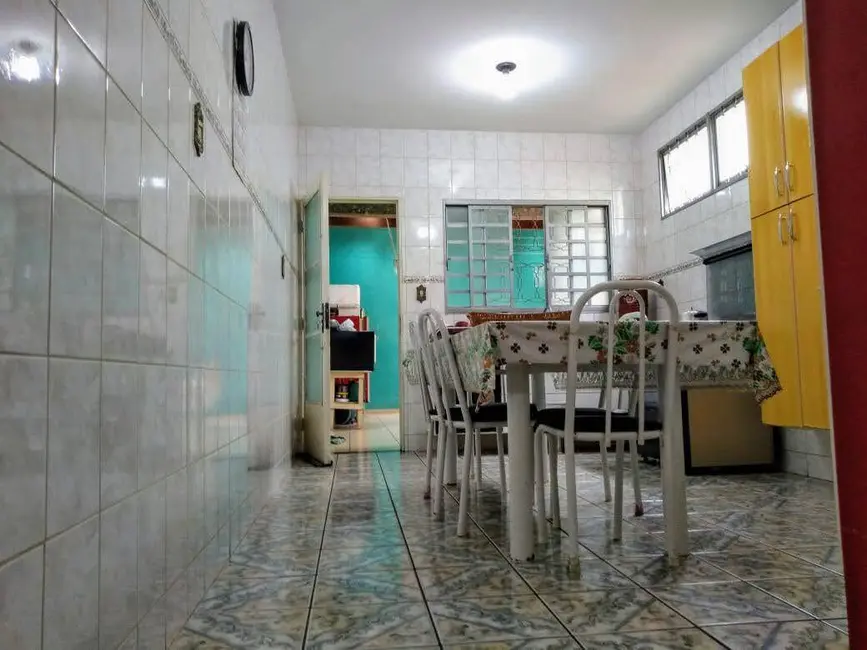 Foto 2 de Sobrado com 3 quartos à venda, 190m2 em Jundiai - SP