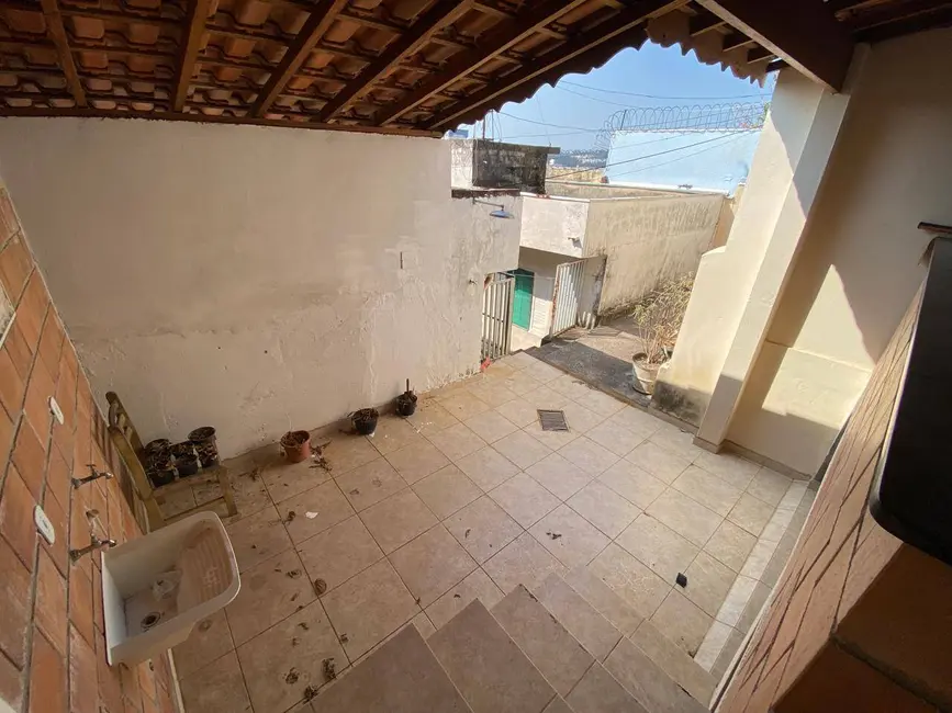 Foto 4 de Casa com 4 quartos à venda, 120m2 em Jardim Pacaembu, Jundiai - SP