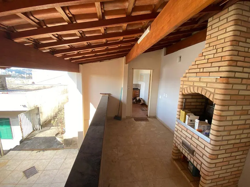 Foto 3 de Casa com 4 quartos à venda, 120m2 em Jardim Pacaembu, Jundiai - SP