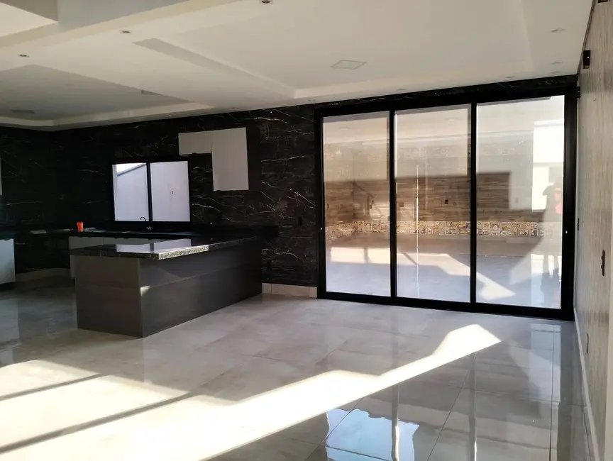 Casa com 3 quartos à venda, 160m2 em Itupeva - SP - imagem 2 Foto 2 de Casa com 3 quartos à venda, 160m2 em Itupeva - SP