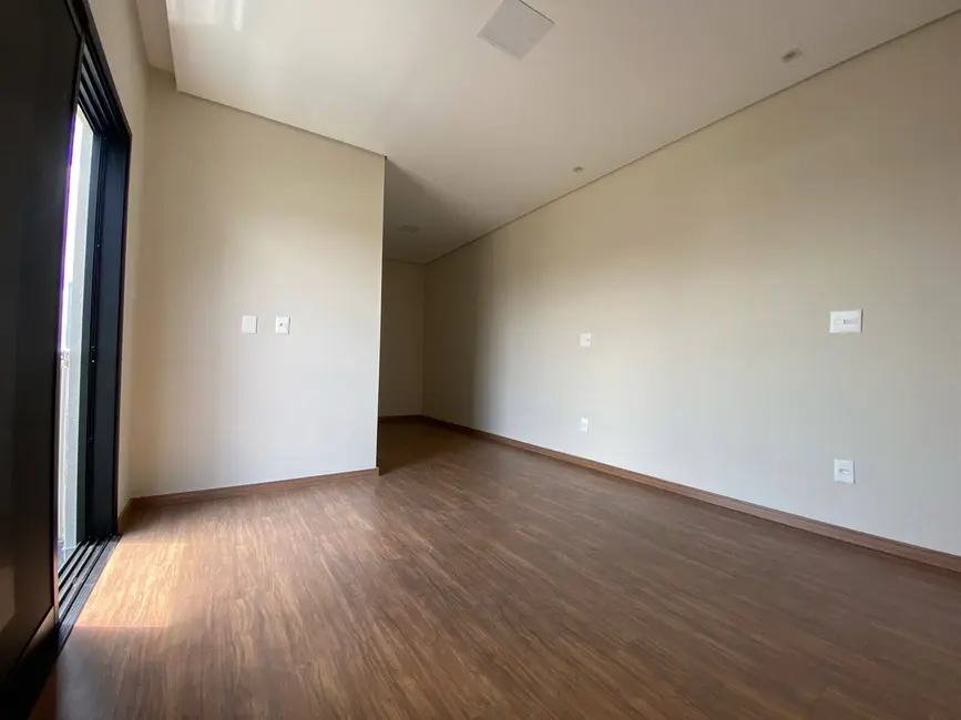 Casa com 3 quartos à venda, 220m2 em Itupeva - SP - imagem 6 Foto 6 de Casa com 3 quartos à venda, 220m2 em Itupeva - SP