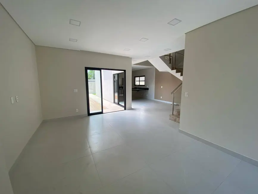 Casa com 3 quartos à venda, 220m2 em Itupeva - SP - imagem 4 Foto 4 de Casa com 3 quartos à venda, 220m2 em Itupeva - SP