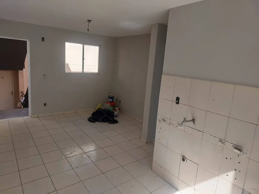 Foto 2 de Apartamento com 2 quartos à venda, 47m2 em Jardim Tupi, Jundiai - SP