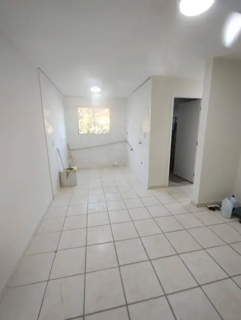 Foto 2 de Apartamento com 2 quartos à venda, 47m2 em Jardim Tupi, Jundiai - SP