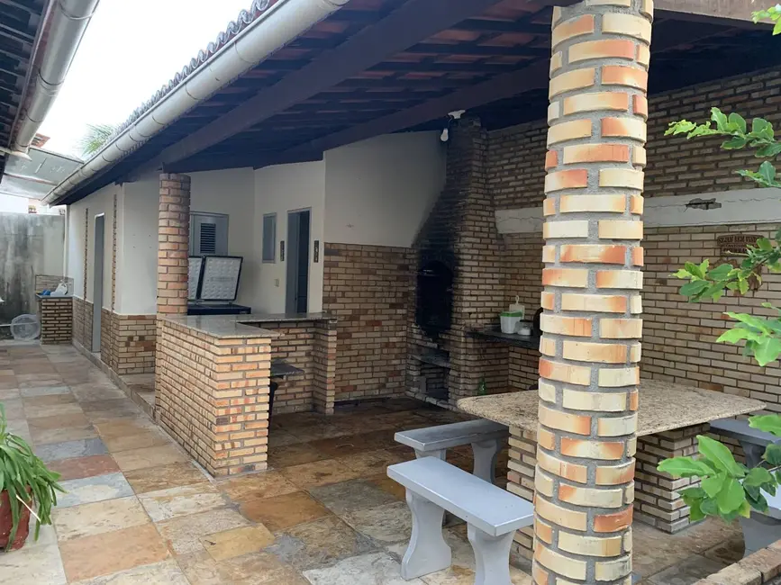 Casa à venda em Cascavel - CE - imagem 5 Foto 5 de Casa à venda em Cascavel - CE