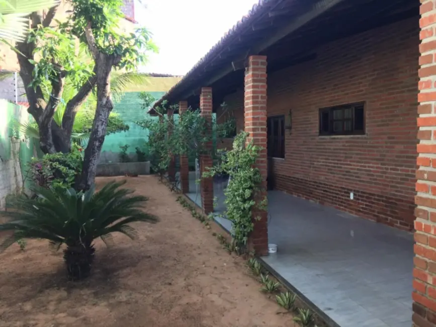 Casa à venda em Cascavel - CE - imagem 14 Foto 14 de Casa à venda em Cascavel - CE