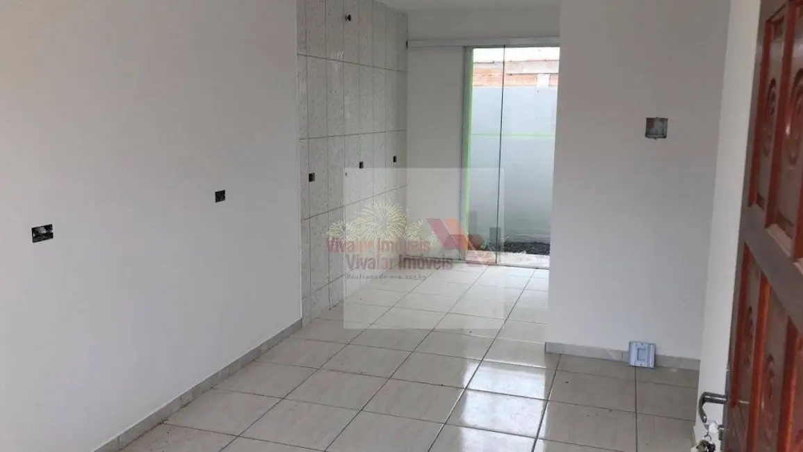 Casa com 2 quartos à venda, 120m2 em Centro, Contenda - PR - imagem 6 Foto 6 de Casa com 2 quartos à venda, 120m2 em Centro, Contenda - PR