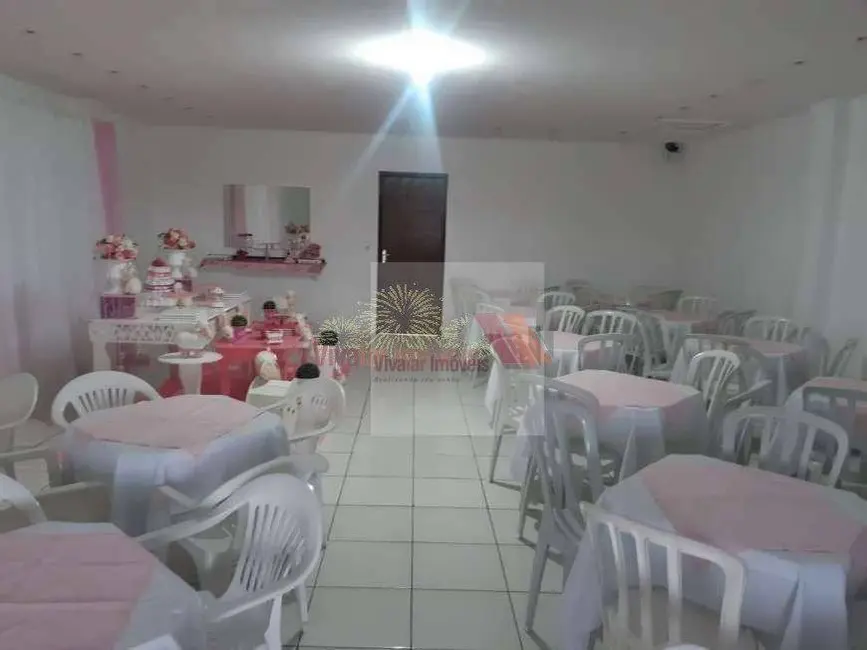 Casa com 3 quartos à venda, 250m2 em Pinheirinho, Curitiba - PR - imagem 4 Foto 4 de Casa com 3 quartos à venda, 250m2 em Pinheirinho, Curitiba - PR