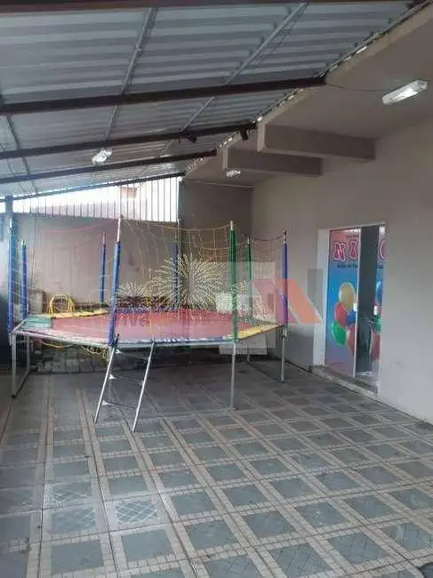 Casa com 3 quartos à venda, 250m2 em Pinheirinho, Curitiba - PR - imagem 6 Foto 6 de Casa com 3 quartos à venda, 250m2 em Pinheirinho, Curitiba - PR