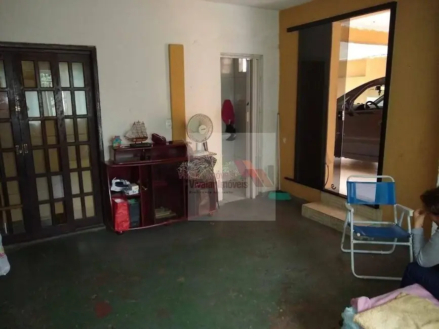 Foto 3 de Casa com 3 quartos à venda, 380m2 em Xaxim, Curitiba - PR