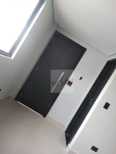 Sobrado com 2 quartos à venda, 112m2 em Iguaçu, Araucaria - PR - imagem 8 Foto 8 de Sobrado com 2 quartos à venda, 112m2 em Iguaçu, Araucaria - PR