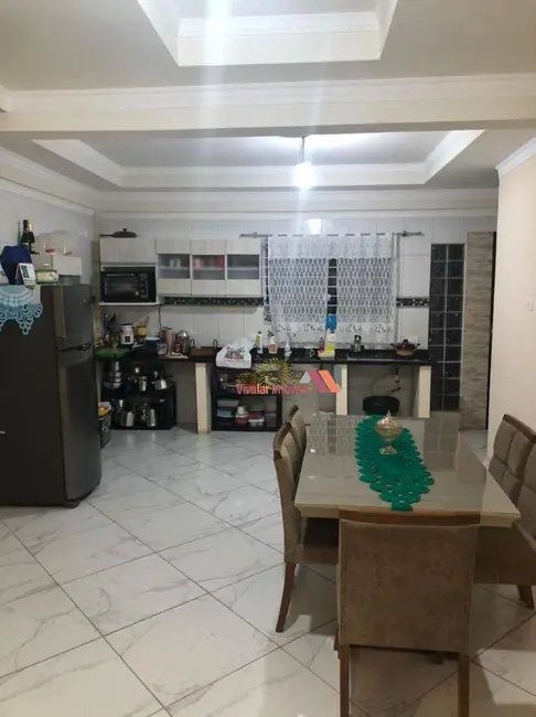 Sobrado com 2 quartos à venda, 200m2 em Thomaz Coelho, Araucaria - PR - imagem 6 Foto 6 de Sobrado com 2 quartos à venda, 200m2 em Thomaz Coelho, Araucaria - PR