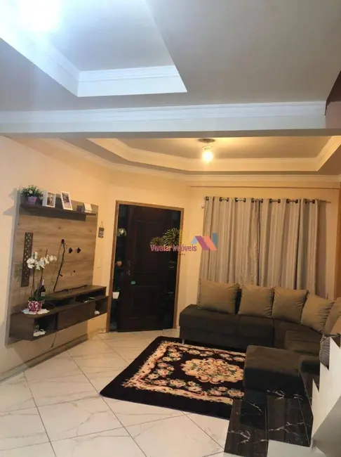 Sobrado com 2 quartos à venda, 200m2 em Thomaz Coelho, Araucaria - PR - imagem 9 Foto 9 de Sobrado com 2 quartos à venda, 200m2 em Thomaz Coelho, Araucaria - PR