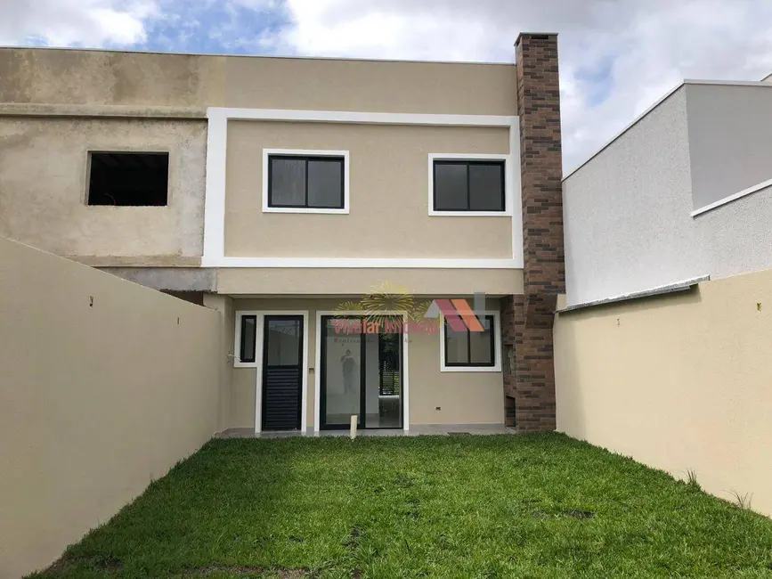 Sobrado com 3 quartos à venda, 180m2 em Costeira, Araucaria - PR - imagem 7 Foto 7 de Sobrado com 3 quartos à venda, 180m2 em Costeira, Araucaria - PR