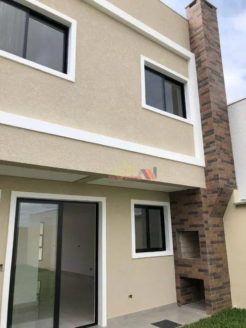 Sobrado com 3 quartos à venda, 180m2 em Costeira, Araucaria - PR - imagem 6 Foto 6 de Sobrado com 3 quartos à venda, 180m2 em Costeira, Araucaria - PR