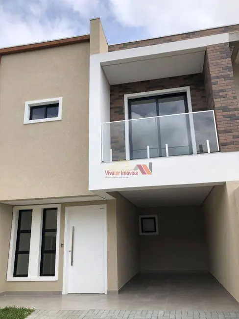 Sobrado com 3 quartos à venda, 180m2 em Costeira, Araucaria - PR - imagem 4 Foto 4 de Sobrado com 3 quartos à venda, 180m2 em Costeira, Araucaria - PR