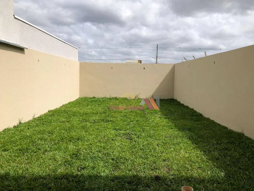 Sobrado com 3 quartos à venda, 180m2 em Costeira, Araucaria - PR - imagem 8 Foto 8 de Sobrado com 3 quartos à venda, 180m2 em Costeira, Araucaria - PR