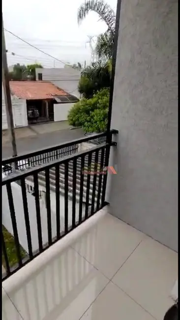 Sobrado com 3 quartos à venda, 80m2 em Cidade Industrial, Curitiba - PR - imagem 3 Foto 3 de Sobrado com 3 quartos à venda, 80m2 em Cidade Industrial, Curitiba - PR