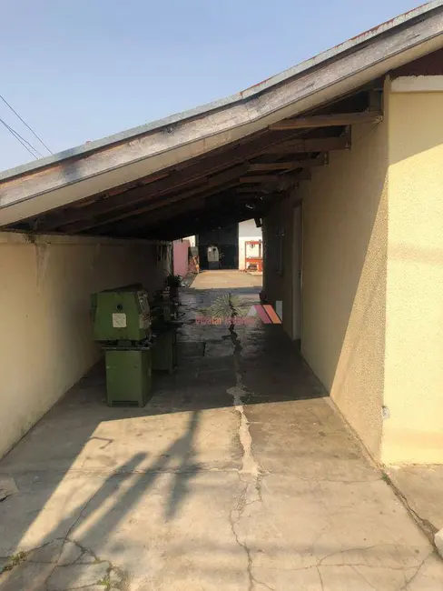 Casa com 3 quartos à venda, 440m2 em Xaxim, Curitiba - PR - imagem 4 Foto 4 de Casa com 3 quartos à venda, 440m2 em Xaxim, Curitiba - PR