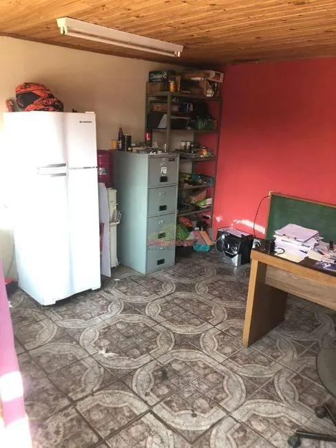 Casa com 3 quartos à venda, 440m2 em Xaxim, Curitiba - PR - imagem 6 Foto 6 de Casa com 3 quartos à venda, 440m2 em Xaxim, Curitiba - PR