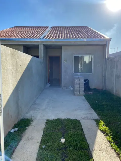 Foto 3 de Casa com 2 quartos à venda, 80m2 em Tatuquara, Curitiba - PR