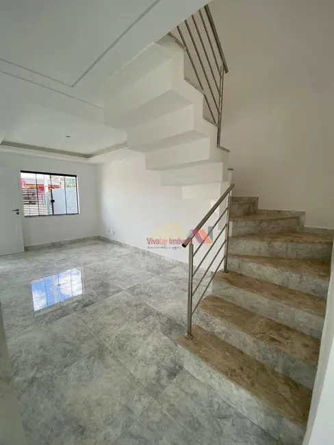 Sobrado com 3 quartos à venda, 150m2 em Fazenda Velha, Araucaria - PR - imagem 8 Foto 8 de Sobrado com 3 quartos à venda, 150m2 em Fazenda Velha, Araucaria - PR