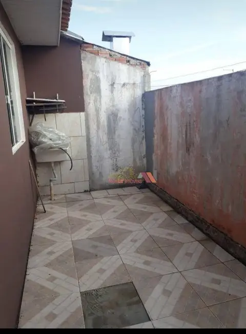 Casa com 2 quartos à venda, 56m2 em Centro, Contenda - PR - imagem 4 Foto 4 de Casa com 2 quartos à venda, 56m2 em Centro, Contenda - PR
