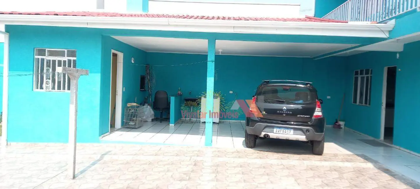 Sobrado com 3 quartos à venda, 360m2 em Porto das Laranjeiras, Araucaria - PR - imagem 3 Foto 3 de Sobrado com 3 quartos à venda, 360m2 em Porto das Laranjeiras, Araucaria - PR