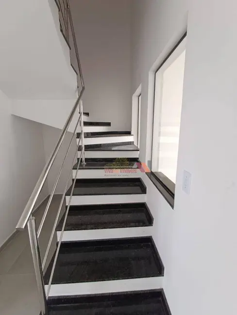 Sobrado com 3 quartos à venda, 178m2 em Fazenda Velha, Araucaria - PR - imagem 4 Foto 4 de Sobrado com 3 quartos à venda, 178m2 em Fazenda Velha, Araucaria - PR