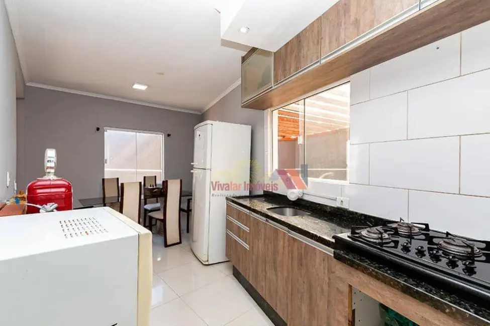 Foto 2 de Sobrado com 2 quartos à venda, 255m2 em Tatuquara, Curitiba - PR