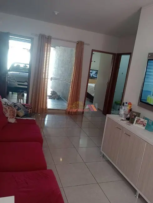 Foto 2 de Casa com 3 quartos à venda, 100m2 em Capela Velha, Araucaria - PR