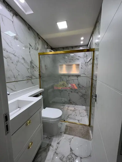 Sobrado com 3 quartos à venda, 210m2 em Passaúna, Araucaria - PR - imagem 8 Foto 8 de Sobrado com 3 quartos à venda, 210m2 em Passaúna, Araucaria - PR