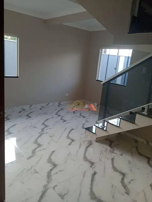 Sobrado com 3 quartos à venda, 167m2 em Fazenda Velha, Araucaria - PR - imagem 8 Foto 8 de Sobrado com 3 quartos à venda, 167m2 em Fazenda Velha, Araucaria - PR