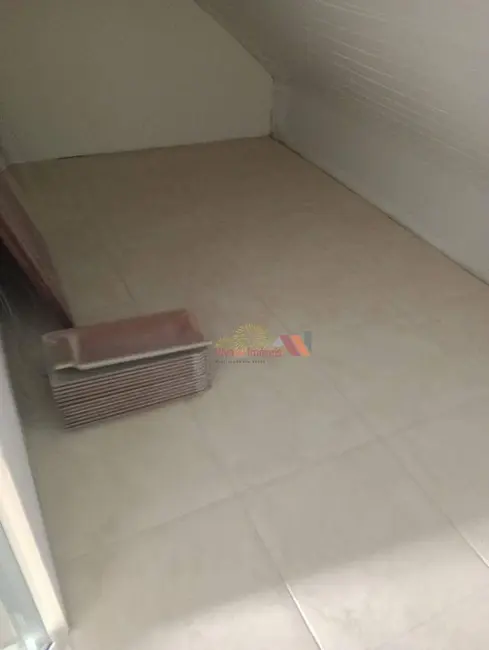 Sobrado com 3 quartos à venda, 167m2 em Fazenda Velha, Araucaria - PR - imagem 8 Foto 8 de Sobrado com 3 quartos à venda, 167m2 em Fazenda Velha, Araucaria - PR