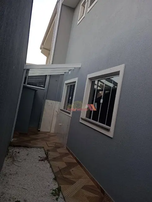 Sobrado com 3 quartos à venda, 167m2 em Fazenda Velha, Araucaria - PR - imagem 4 Foto 4 de Sobrado com 3 quartos à venda, 167m2 em Fazenda Velha, Araucaria - PR