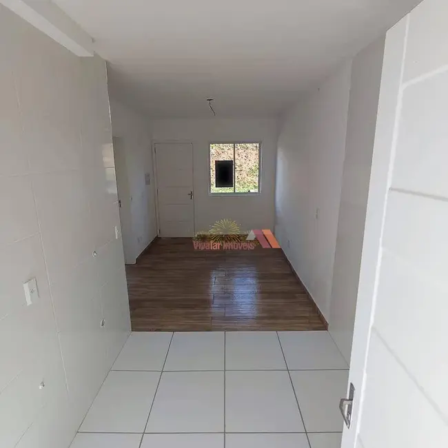 Apartamento com 2 quartos à venda, 42m2 em Campina da Barra, Araucaria - PR - imagem 6 Foto 6 de Apartamento com 2 quartos à venda, 42m2 em Campina da Barra, Araucaria - PR