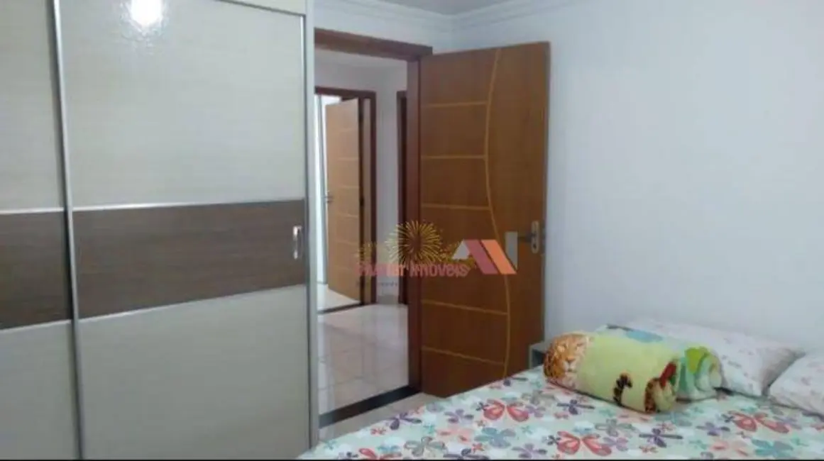 Sobrado com 3 quartos à venda, 118m2 em Iguaçu, Araucaria - PR - imagem 9 Foto 9 de Sobrado com 3 quartos à venda, 118m2 em Iguaçu, Araucaria - PR