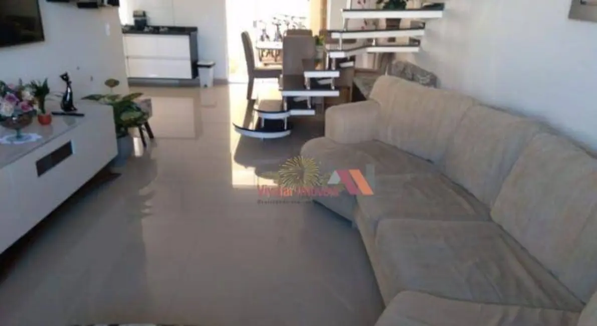 Sobrado com 3 quartos à venda, 118m2 em Iguaçu, Araucaria - PR - imagem 7 Foto 7 de Sobrado com 3 quartos à venda, 118m2 em Iguaçu, Araucaria - PR