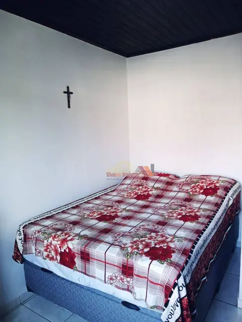 Casa com 2 quartos à venda, 225m2 em Campina da Barra, Araucaria - PR - imagem 3 Foto 3 de Casa com 2 quartos à venda, 225m2 em Campina da Barra, Araucaria - PR