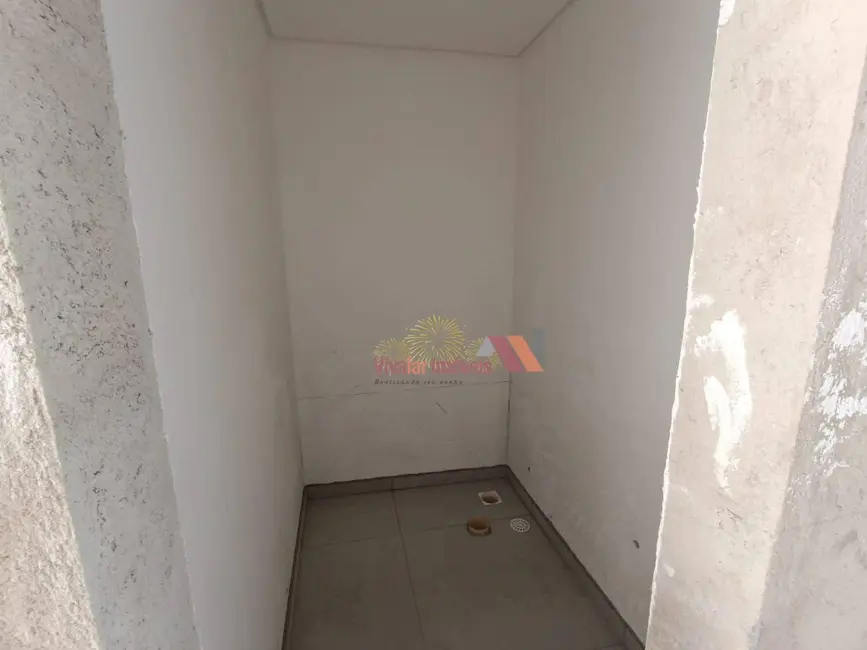 Sobrado com 3 quartos à venda, 180m2 em Costeira, Araucaria - PR - imagem 4 Foto 4 de Sobrado com 3 quartos à venda, 180m2 em Costeira, Araucaria - PR