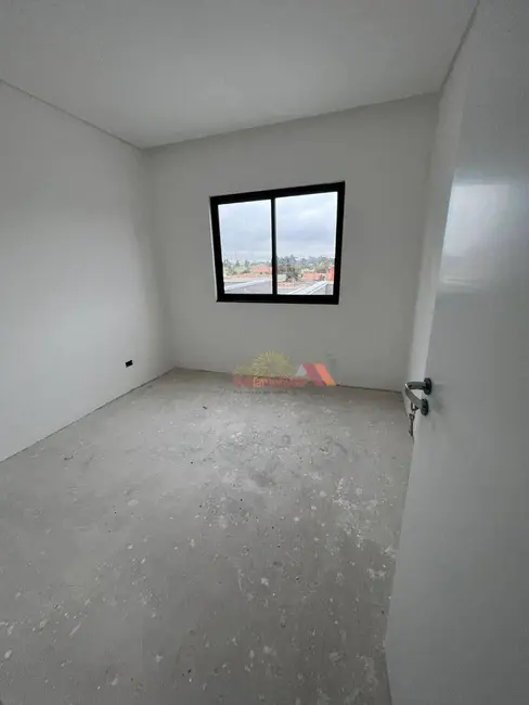 Sobrado com 3 quartos à venda, 192m2 em Fazenda Velha, Araucaria - PR - imagem 9 Foto 9 de Sobrado com 3 quartos à venda, 192m2 em Fazenda Velha, Araucaria - PR