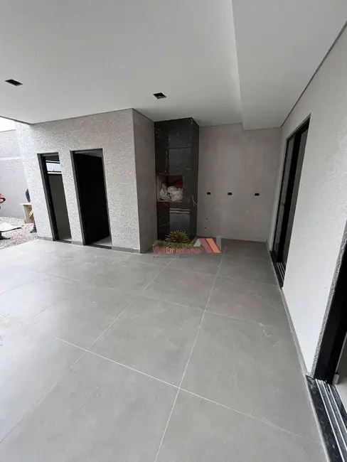 Sobrado com 3 quartos à venda, 192m2 em Fazenda Velha, Araucaria - PR - imagem 3 Foto 3 de Sobrado com 3 quartos à venda, 192m2 em Fazenda Velha, Araucaria - PR