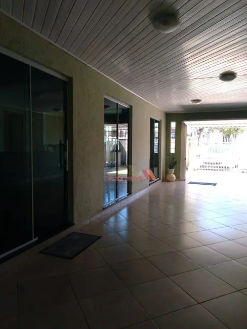 Foto 4 de Casa com 3 quartos à venda, 380m2 em Uberaba, Curitiba - PR