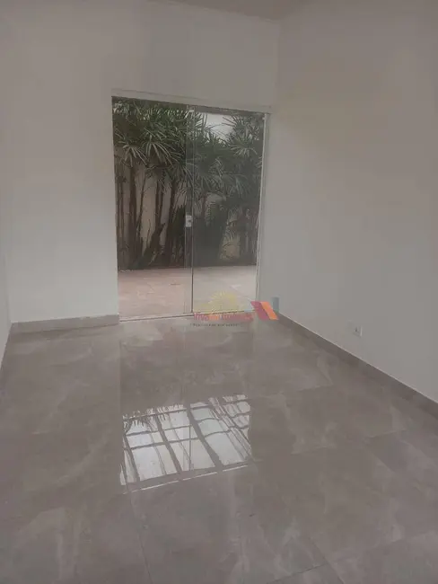 Sobrado com 3 quartos à venda, 115m2 em Tindiquera, Araucaria - PR - imagem 5 Foto 5 de Sobrado com 3 quartos à venda, 115m2 em Tindiquera, Araucaria - PR