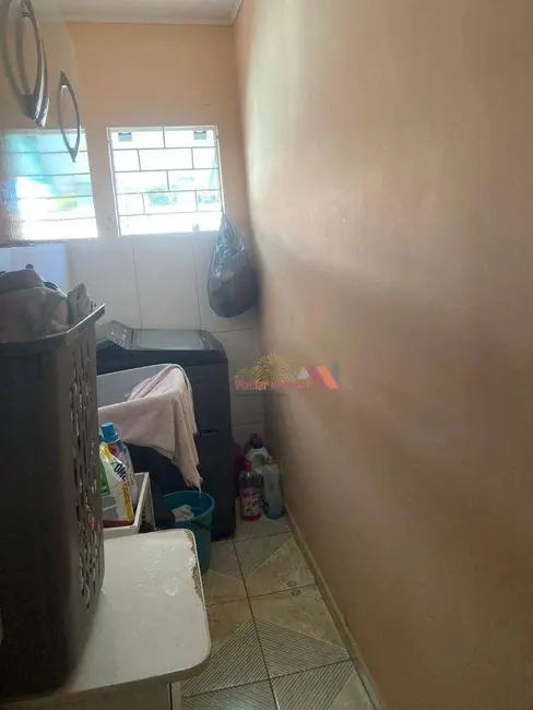 Sobrado com 3 quartos à venda, 255m2 em Capela Velha, Araucaria - PR - imagem 7 Foto 7 de Sobrado com 3 quartos à venda, 255m2 em Capela Velha, Araucaria - PR