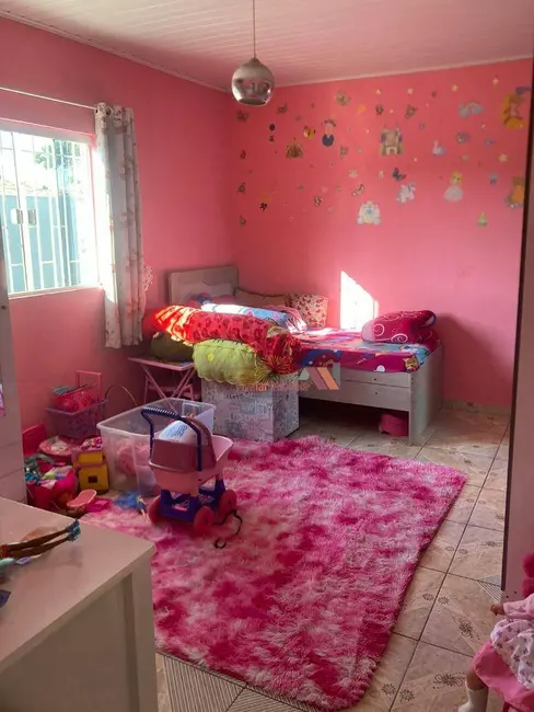 Sobrado com 3 quartos à venda, 255m2 em Capela Velha, Araucaria - PR - imagem 8 Foto 8 de Sobrado com 3 quartos à venda, 255m2 em Capela Velha, Araucaria - PR